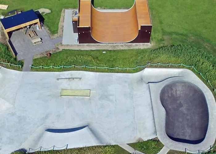 4 Star In * Thyborøn